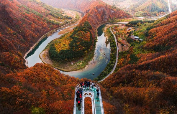 Byeongbangchi Skywalk